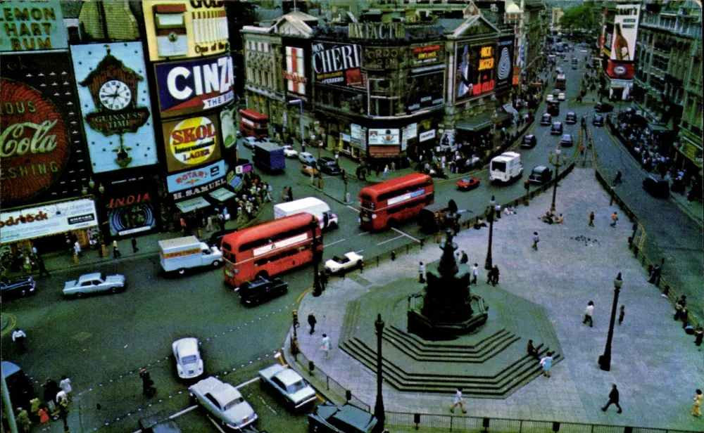 Piccadilly Circus — vista aérea — Corisél Cards - Frente
