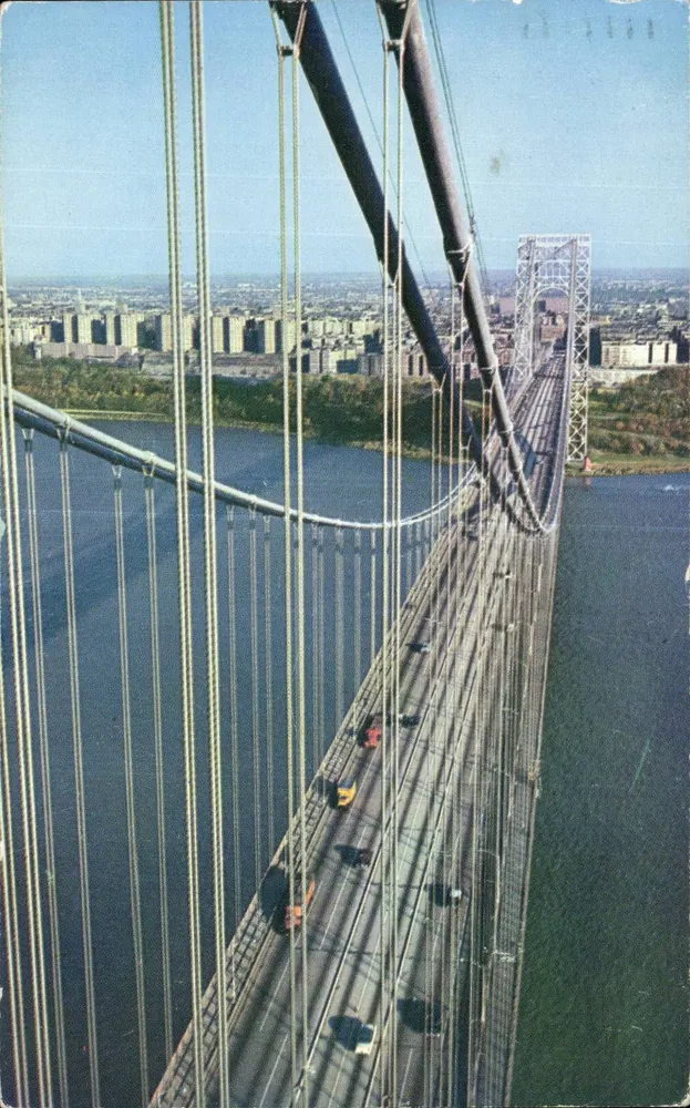 George Washington Bridge — Aussicht von oben — Couverture Publications, Inc. - Vorderseite
