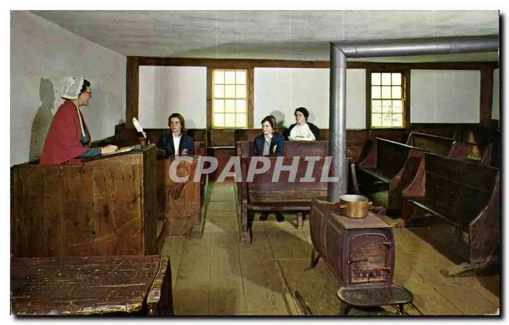 Interior de uma escola antiga — Candia, New Hampshire — editor Walter H. Miller & Co., n° 64100 - Frente