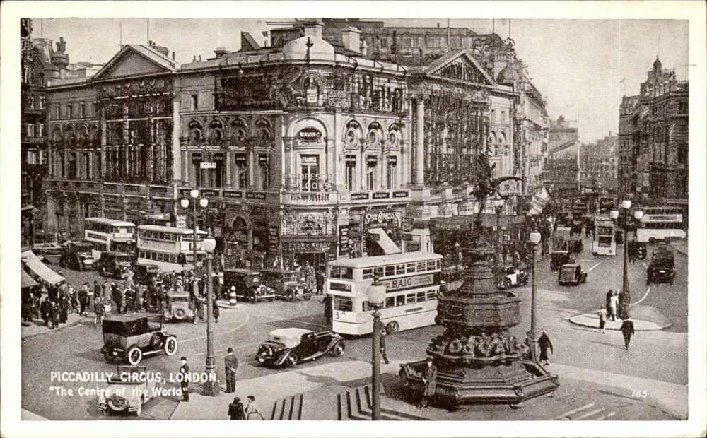 Piccadilly Circus, London — 'Das Zentrum der Welt' — Serie 165 - Vorderseite