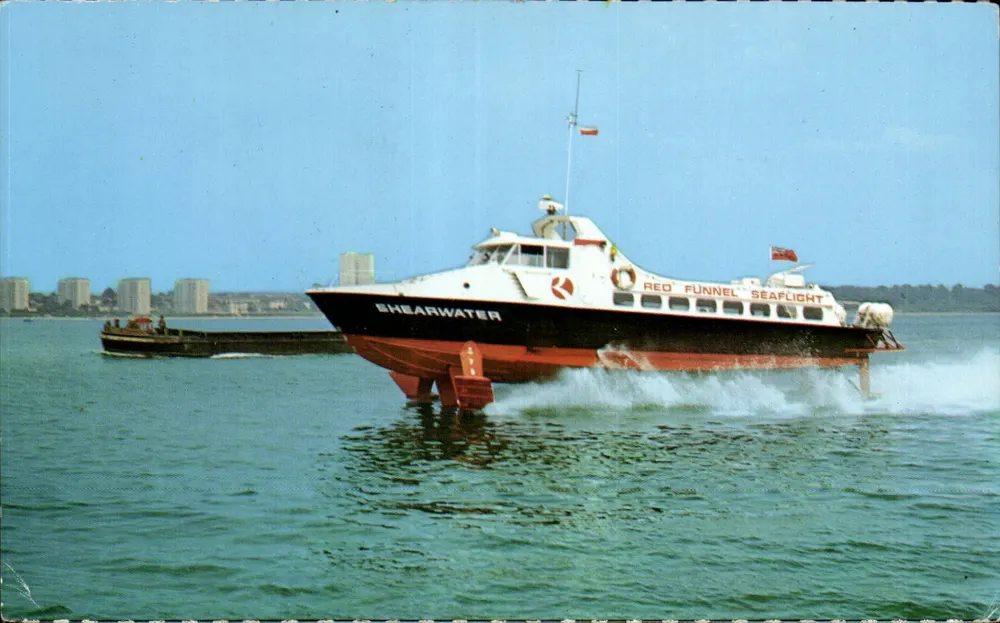 Shearwater — Hydrofoil von Red Funnel Seaflight — Dixon - Vorderseite