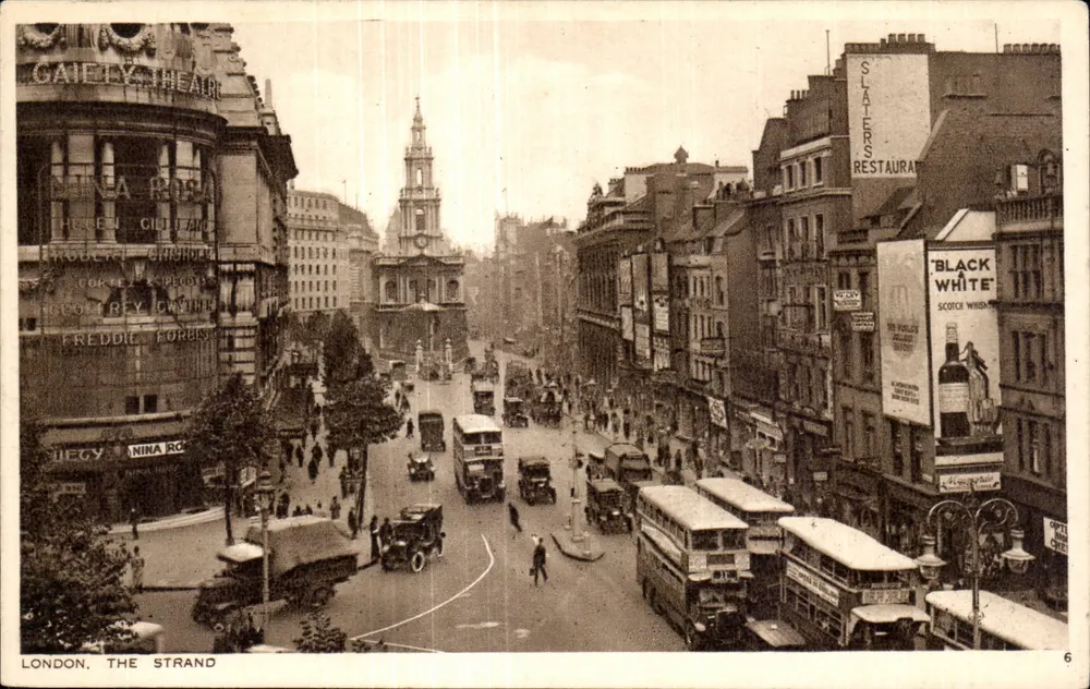 LONDRES, A RUA STRAND — vista da rua com o Teatro Gailey e o Restaurante Slaters — editor P. & T. Co. Ltd. - Frente