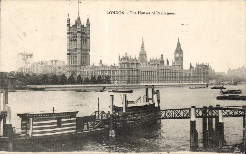 LONDON. - Die Houses of Parliament — Blick vom Thames - Vorderseite