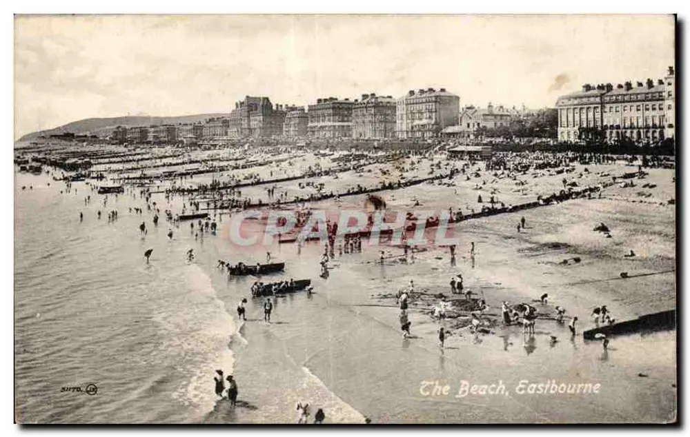 A Praia, Eastbourne — vista da praia e dos edifícios — editor SUTTA, n° 14 - Frente