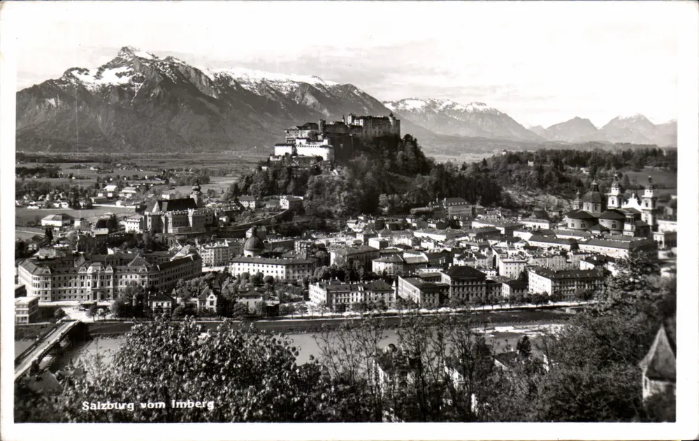 Salzburgo do Imberg — vista panorâmica com castelo e montanhas nevadas — Fotografia Autêntica S 7 - Frente