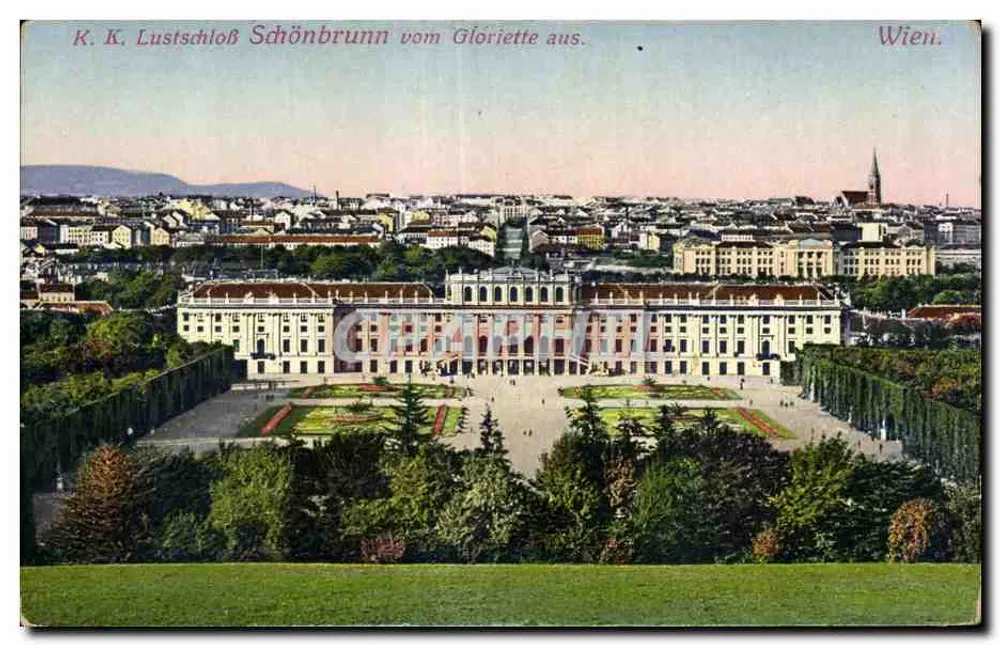 Schloss Schönbrunn — Ansicht von der Gloriette — Wien - Vorderseite