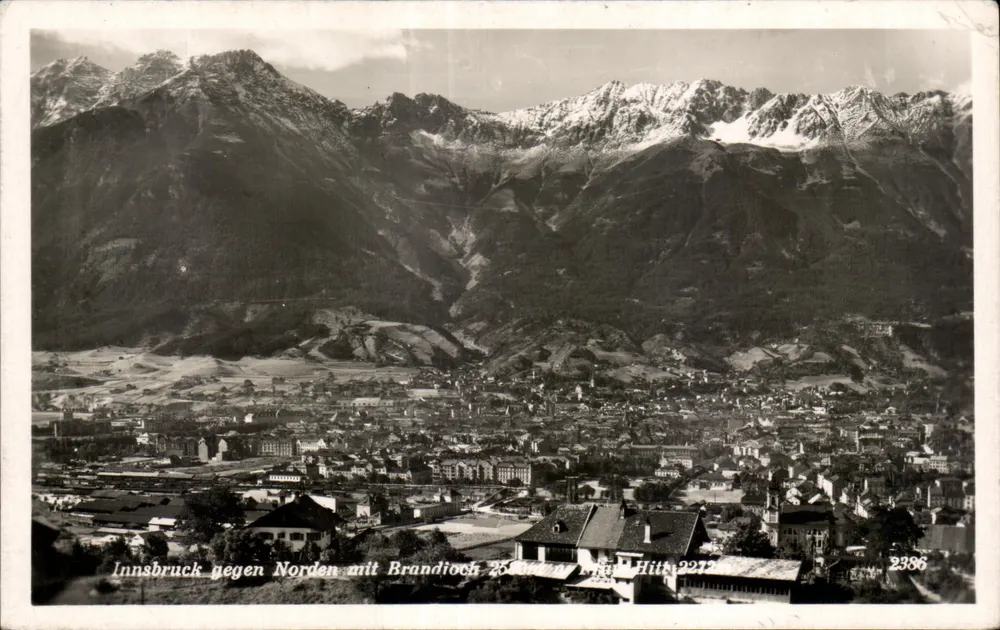 Innsbruck gegen Norden mit Brandioch — Luftaufnahme — Thaler Fotokasse 2386 - Vorderseite