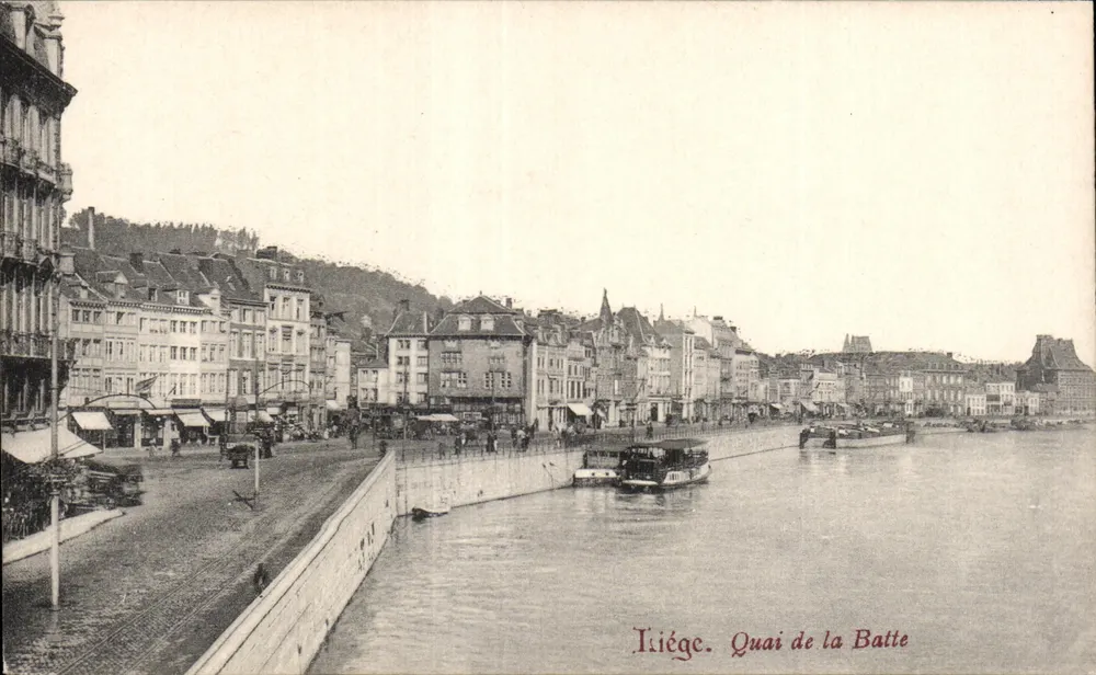 Liège. Quai de la Batte — vista do cais e do rio com barcos — editor não visível - Frente