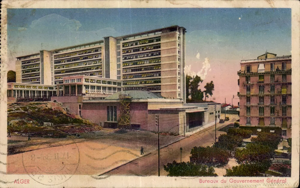 Bureaux du Gouvernement Général — bâtiment administratif moderne à Alger — éditeur non visible - Vorderseite