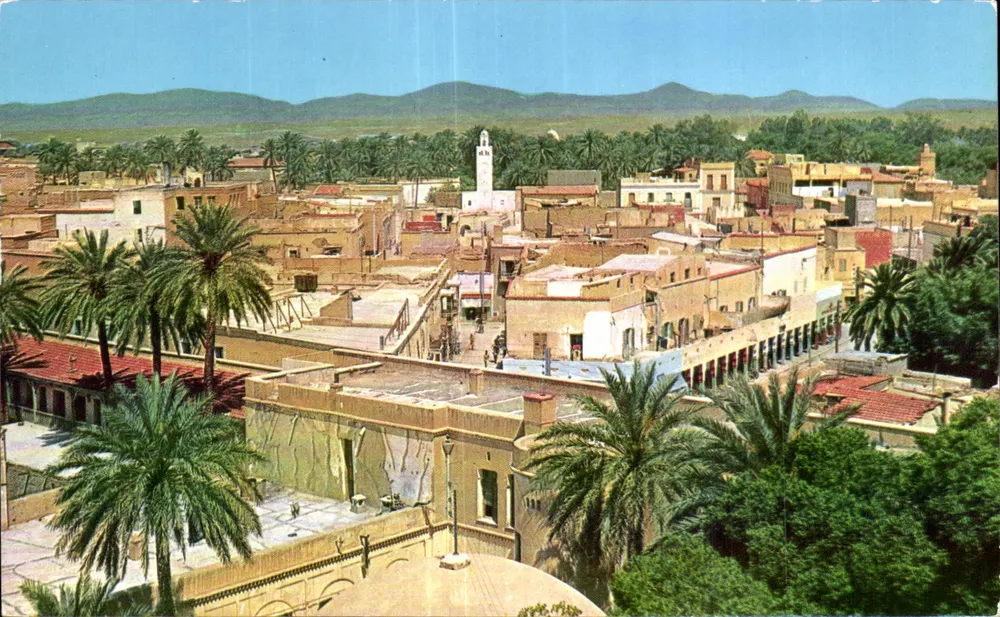 Biskra — Vista Geral — Editada pela Agência de Turismo Argelina, n°102 - Frente
