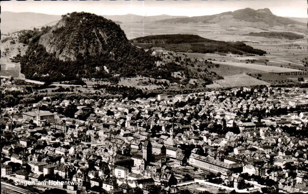 Singen am Hohentwiel — vista aérea — Verlag Karl Alber, Freiburg i. Br., n° 3-3454 - Frente