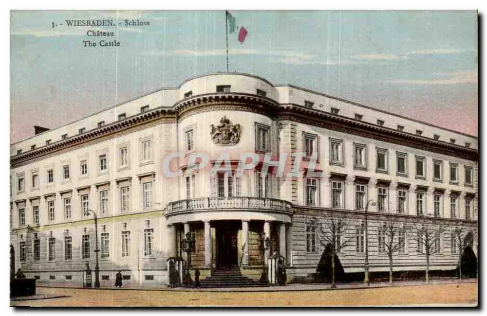 Wiesbaden - Castelo (Château) — vista do castelo com bandeira italiana — editor não identificado, n° de série 3 - Frente