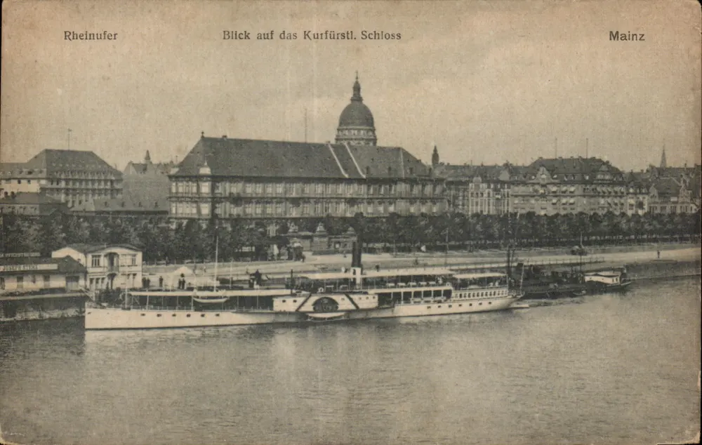 Rheinufer — Blick auf das Kurfürstliche Schloss — Mainz - Vorderseite