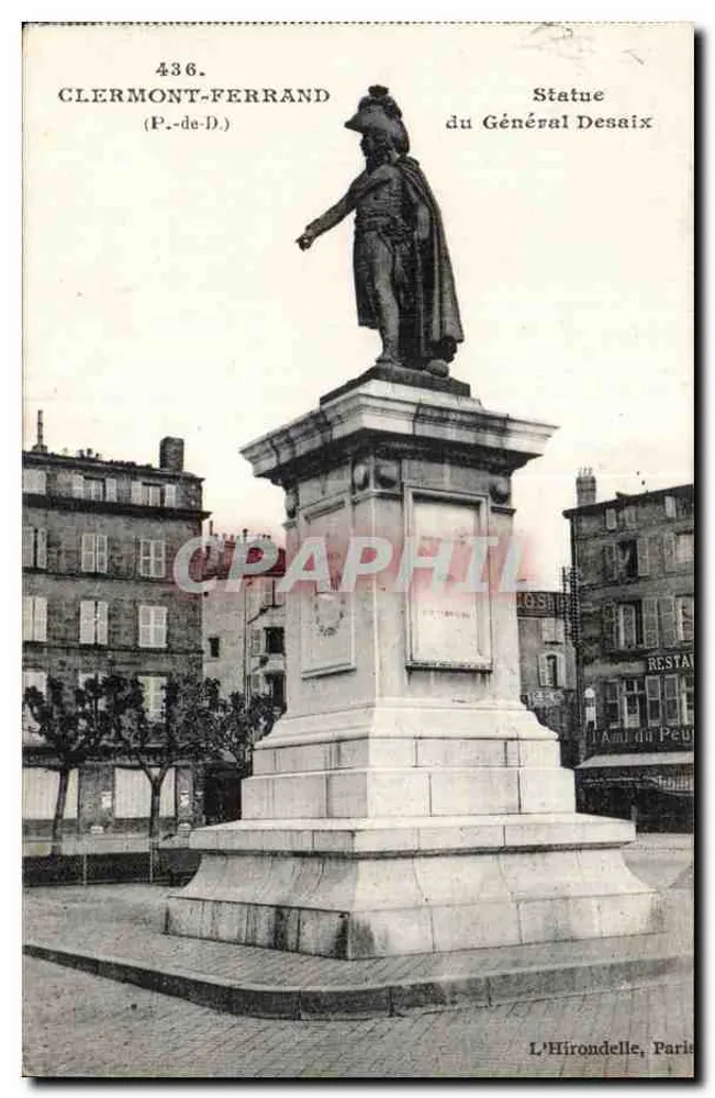 Clermont-Ferrand — Estátua do Geral Desaix — L'Hirondelle, Paris - Frente