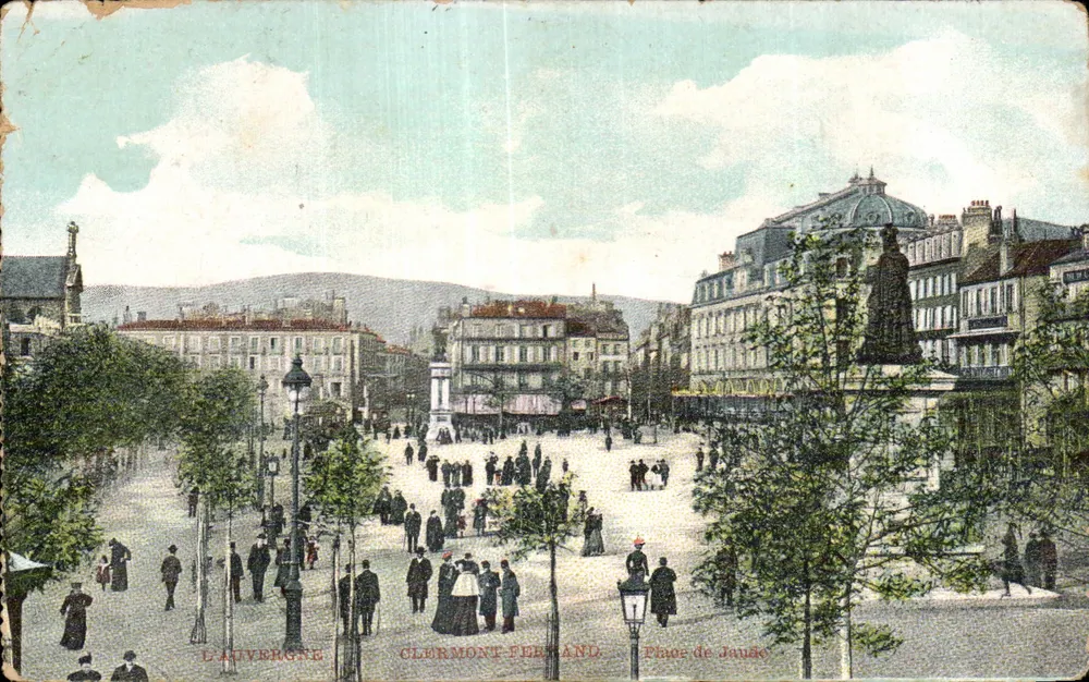Place de Jaude — Clermont-Ferrand — Foto de Jaujac - Frente