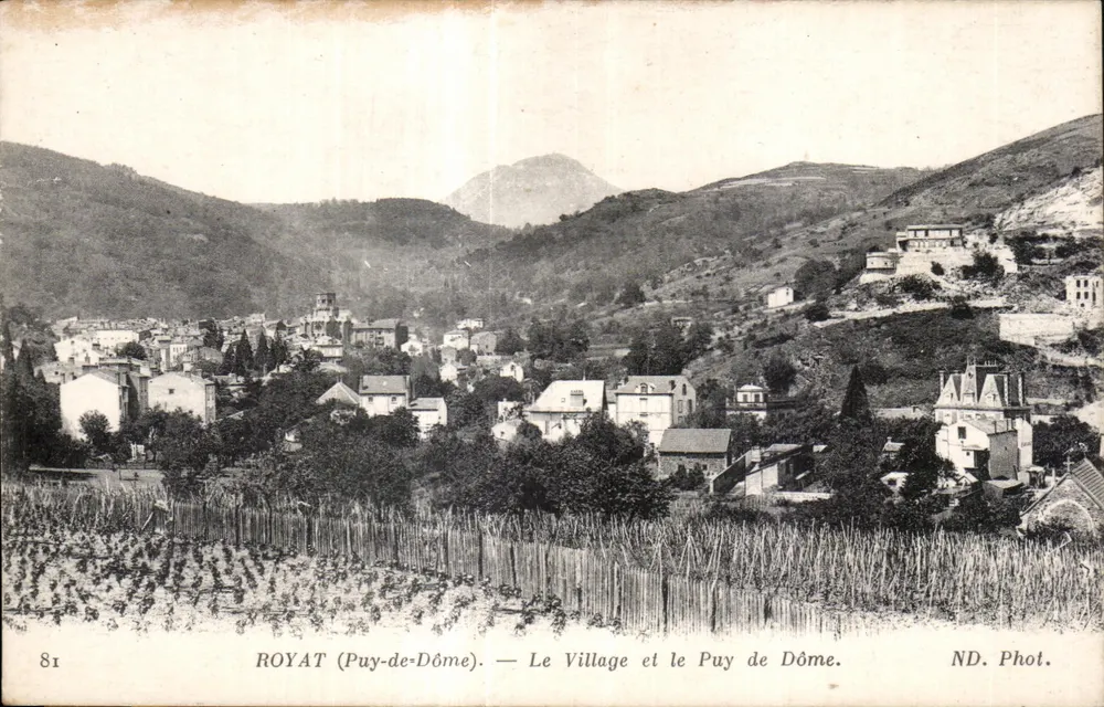 Royat (Puy-de-Dôme) — Das Dorf und der Puy de Dôme — ND. Phot. - Vorderseite