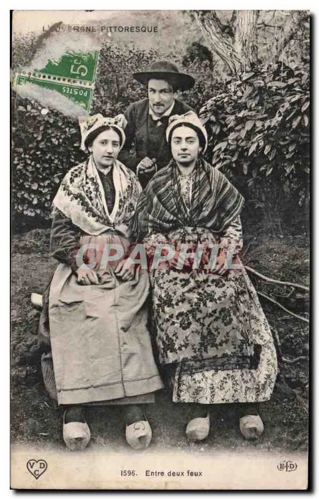 DAS PITTORESKE AUVERGNE — Zwischen zwei Feuern — Verlag B.D. n° I596 - Vorderseite