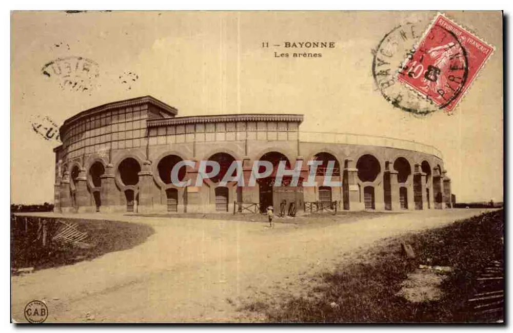 Bayonne — As arenas — CAB - Frente