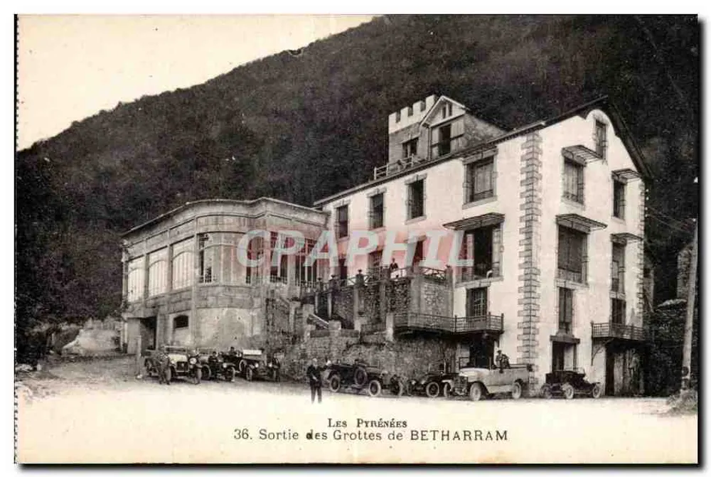 Saída das Grutas de BETHARRAM — Os Pirineus — série 36 - Frente