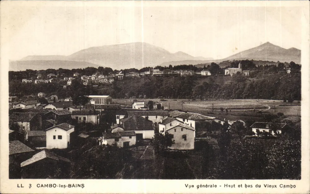 Cambo-les-Bains — Allgemeiner Blick - Oben und unten vom alten Cambo — LL 3 - Vorderseite