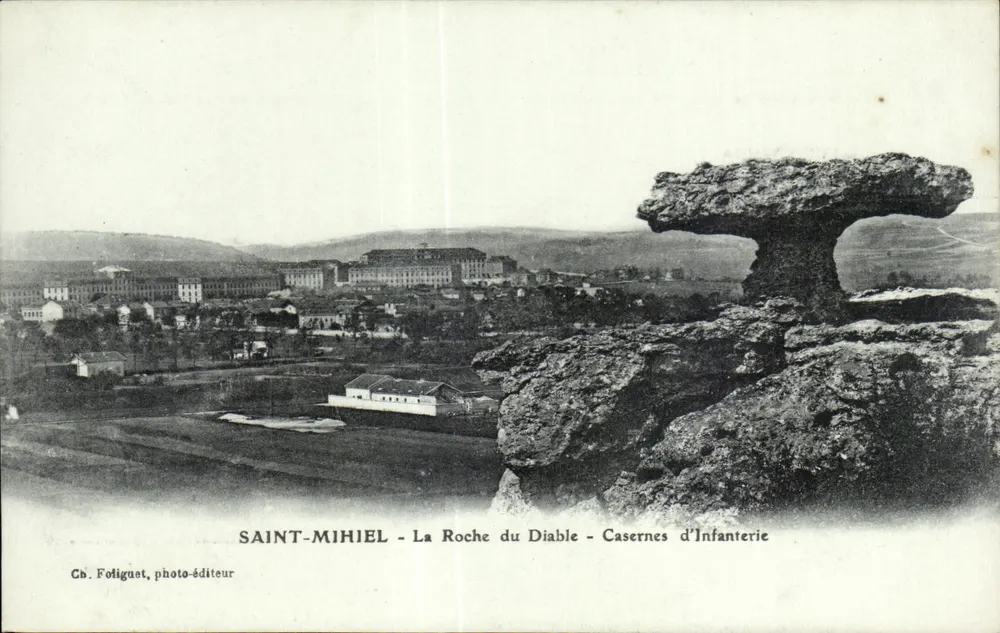Saint-Mihiel - La Roche du Diable - Infanteriekaserne — Cb. Folignet, Fotoverlag - Vorderseite