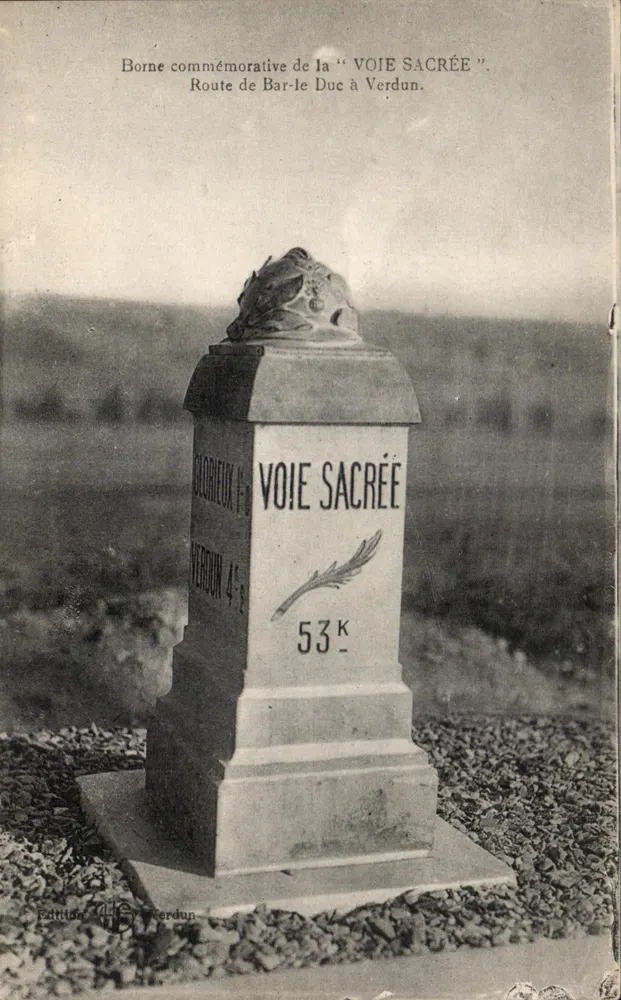 Gedenkstein der 'VOIE SACRÉE' — Route von Bar-le-Duc nach Verdun — Edition Verdun - Vorderseite