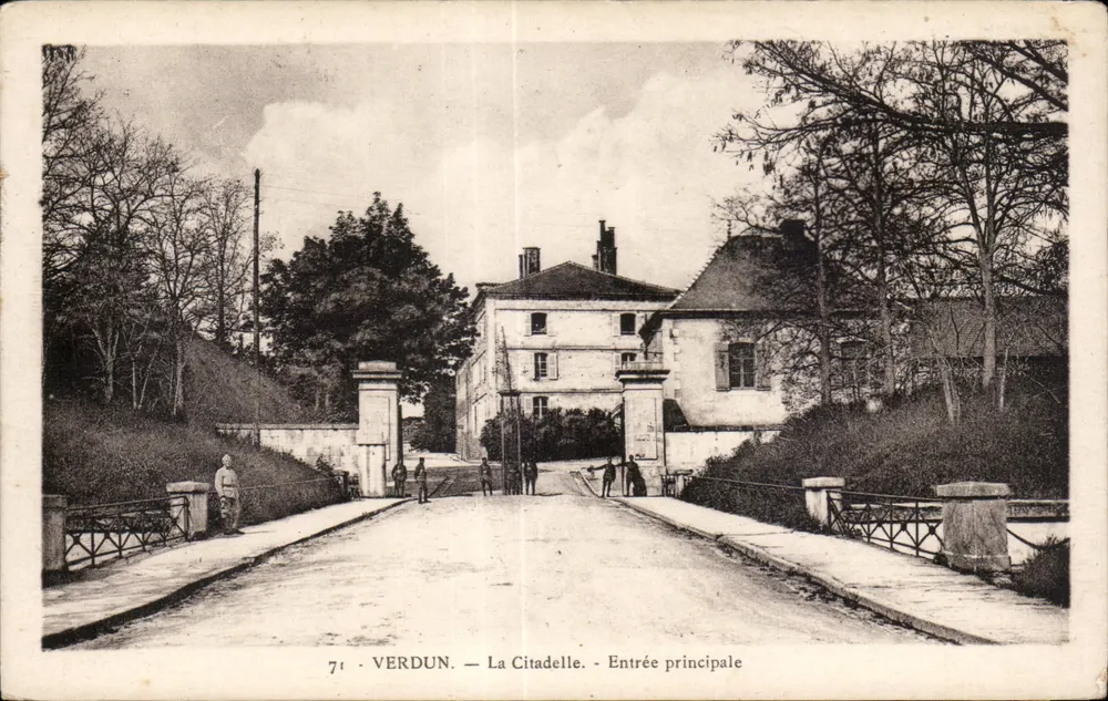 Verdun — A Cidadela — Entrada principal — Editor: Verdun - Frente
