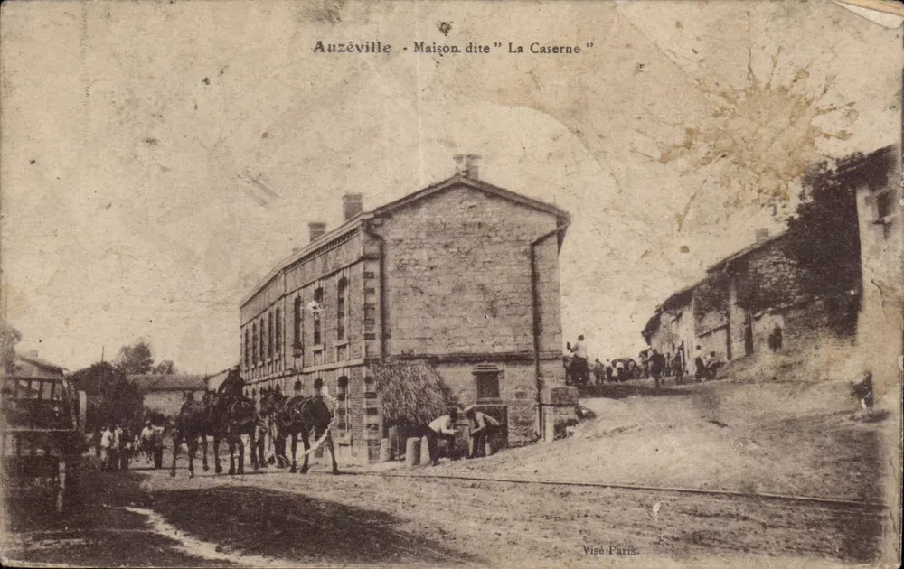Auzéville - Maison dite "La Caserne" — éditeur Visé Paris - Frente