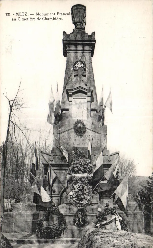 METZ — Franse monument in het kerkhof van Chambière — E. Weber, uitgever Metz - Voorkant