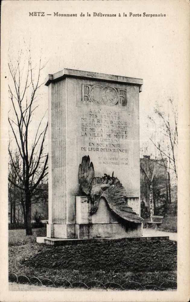 Metz — Denkmal der Befreiung an der Serpenoise-Tür — Verleger: , Nr. 54 - Vorderseite