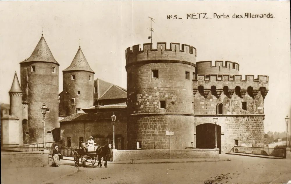 Metz — Porta dos Alemães — Editor F. Conrad, n°5 - Frente