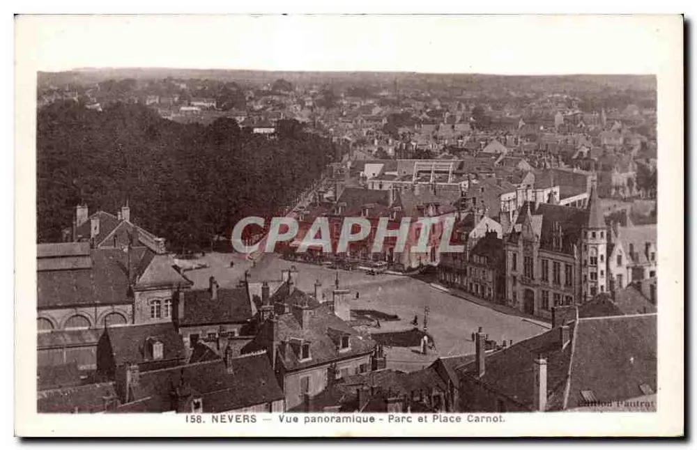Nevers — Vista panorâmica — Parque e Praça Carnot — Edição Pautrât, n°158 - Frente