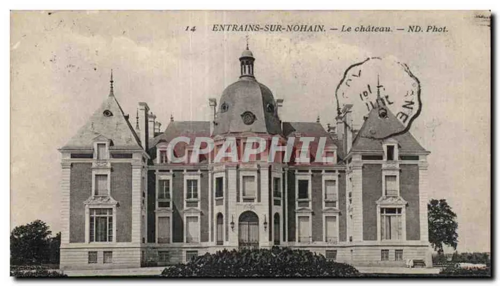 Entrains-sur-Nohain — O castelo — ND. Fot. - Frente