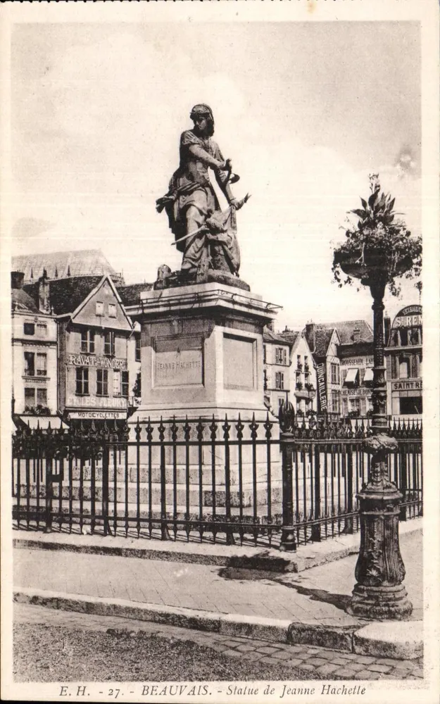 Beauvais - Estátua de Joana Hachette — E.H. - 27 - Frente