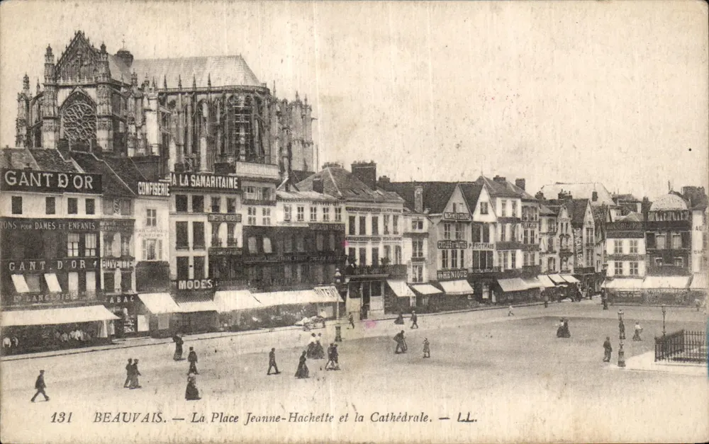 Beauvais — Place Jeanne-Hachette und die Kathedrale — LL. n°131 - Vorderseite