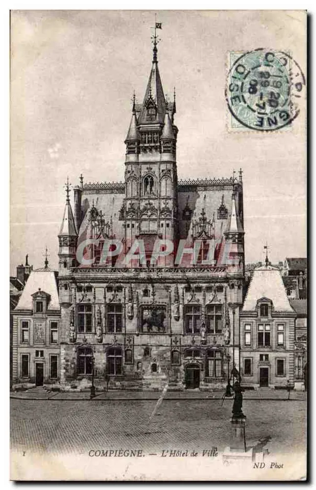 Compiègne — O Hotel de Ville — ND Fot - Frente
