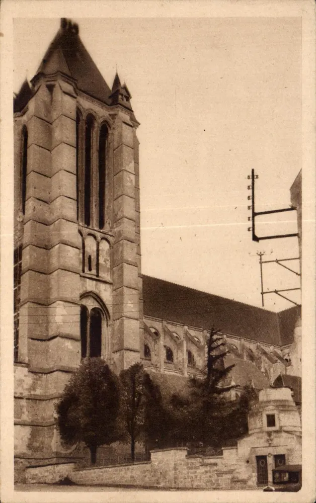 Noyon (Oise) — A Catedral — Éd. G. Réant, Paris - Frente