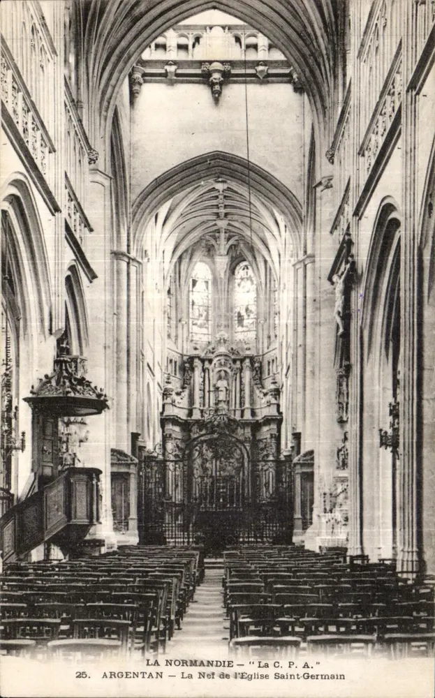 Argentan — A Nave da Igreja de São Germain — A Bilhete postal antigo n°25 - Frente