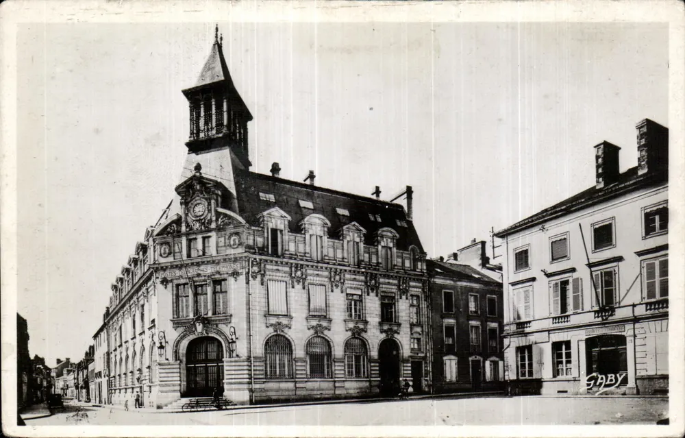 Alençon (Orne) — O Hotel das Postas — Edições Gaby - Frente