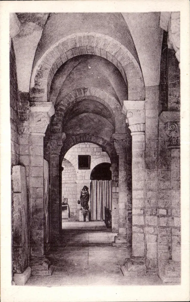Moriénval (Oise) — Ehemalige Benediktinerabtei-Kirche — Nordseite der Kirche - Vorderseite