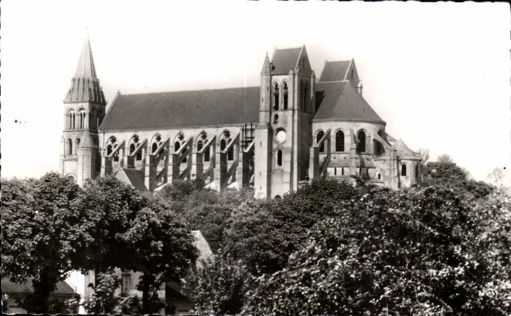 Gotische Kirche von Saint-Leu-d'Esserent — Oise — Edition ALFA, Paris - Vorderseite