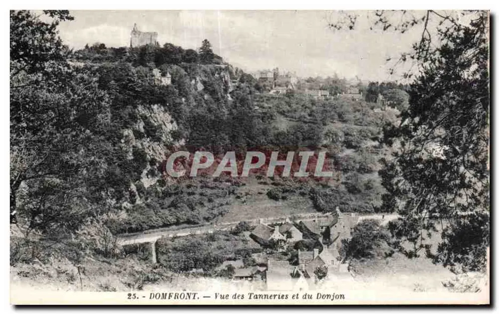 Domfront — Uitzicht op de Tanneries en het Donjon — G. Ariand, uitgever - Voorkant