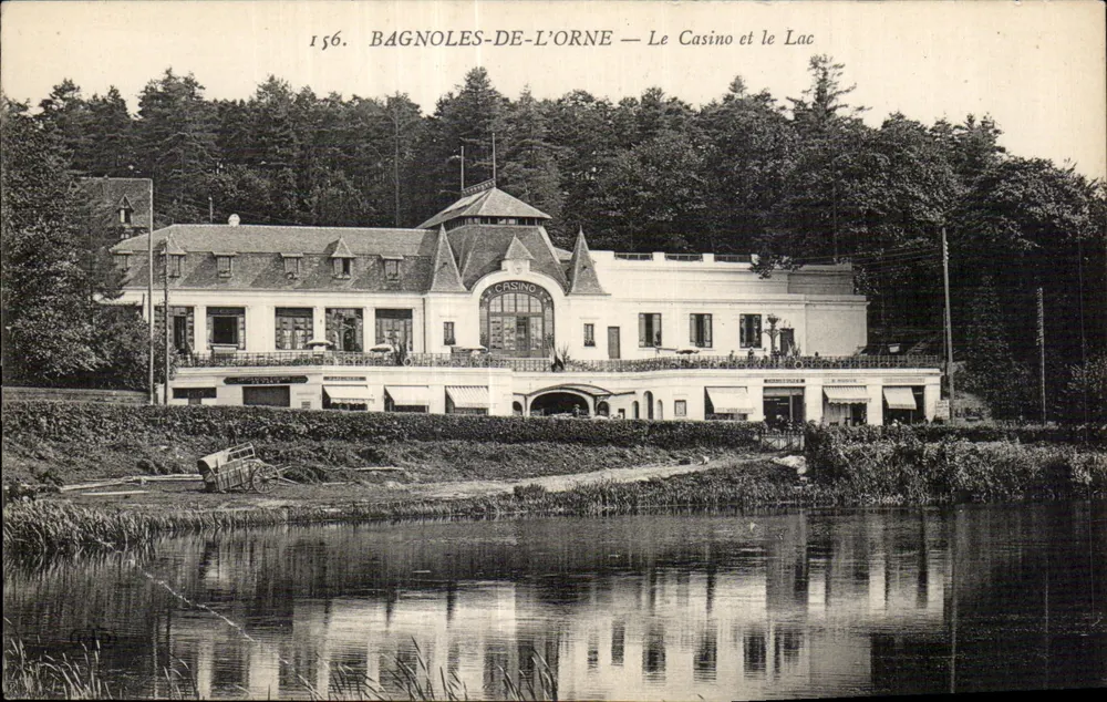 Bagnoles-de-l'Orne — Das Casino und der See — n° 156 - Vorderseite