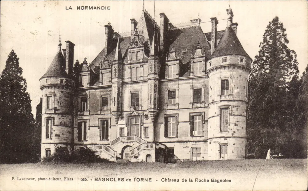 Schloss La Roche-Bagnoles — Normandie — P. Levasseur, Fotoverlag, Fliers, n°35 - Vorderseite