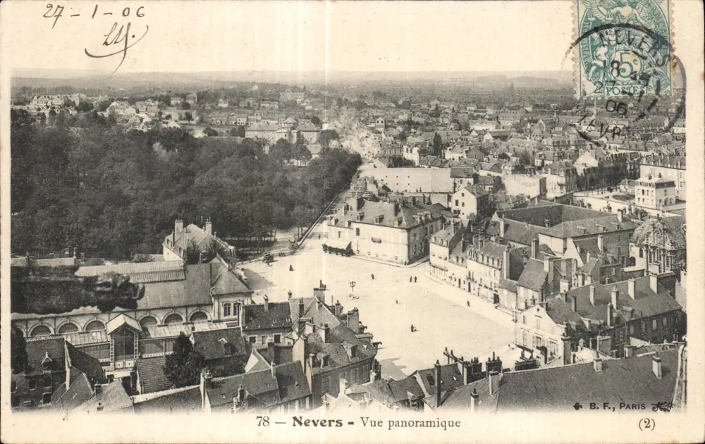 Nevers — Vista panorâmica — B.F., PARIS (2) - Frente