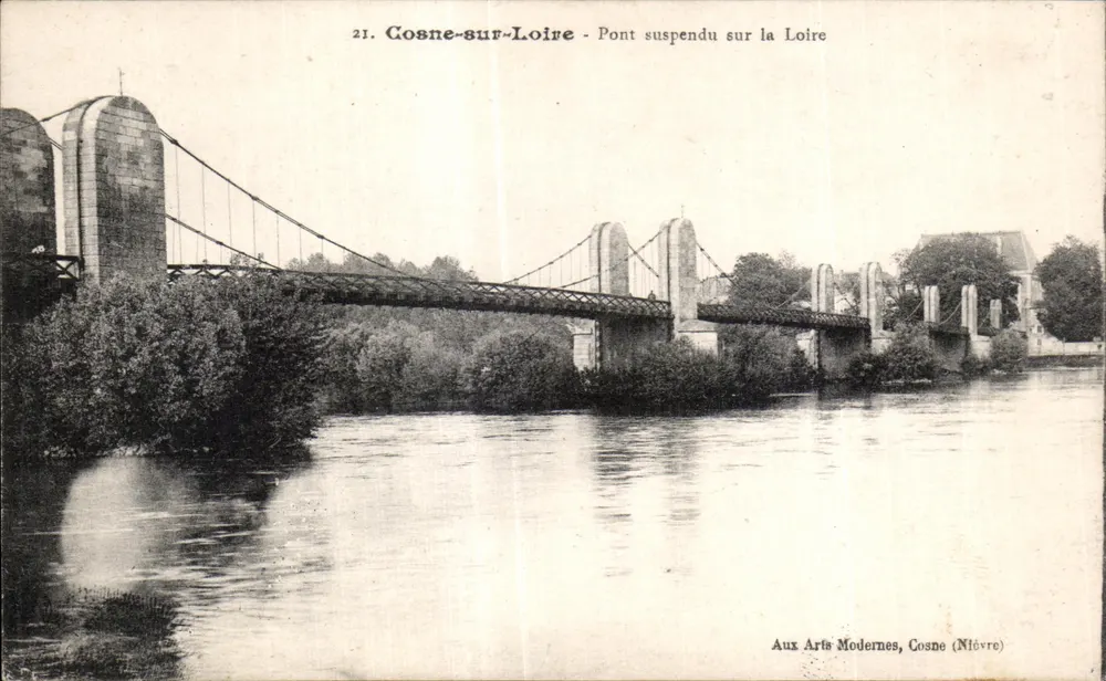 Cosne-sur-Loire — Hängebrücke über die Loire — Aux Arts Modernes, Cosne (Nièvre) - Vorderseite