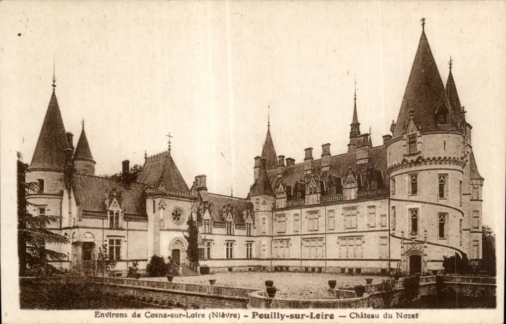 Umgebung von Cosne-sur-Loire (Nièvre) - Pecilly-sur-Leire - Schloss Nozet - Vorderseite