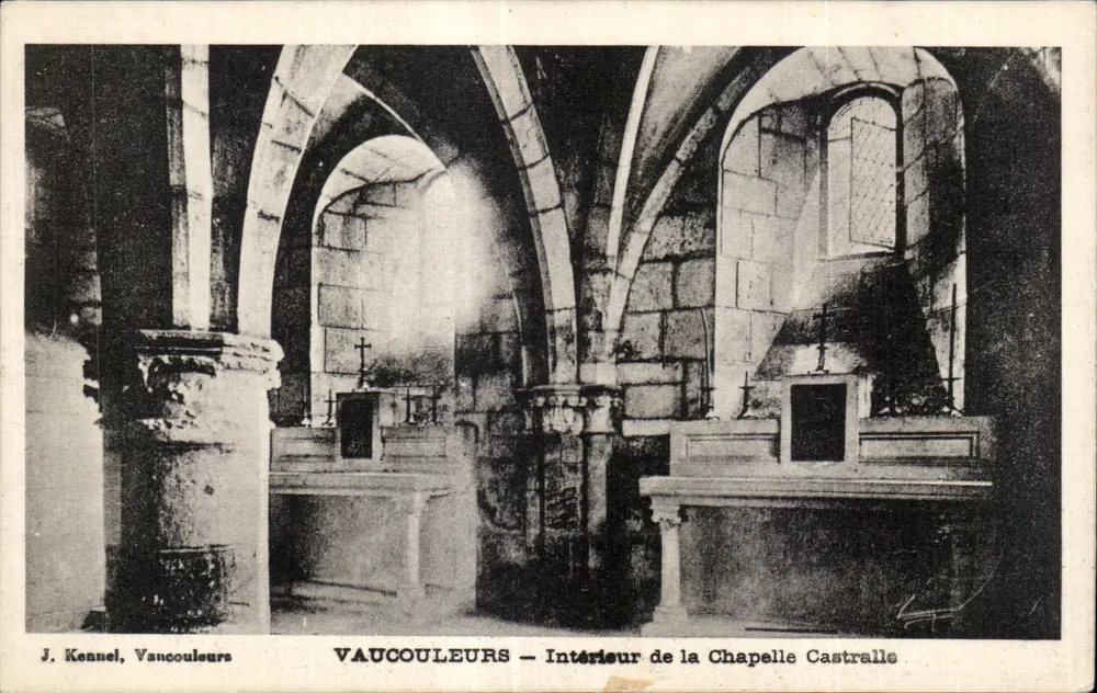 Vaucouleurs — Innenansicht der Kapelle Castraille — J. Kennel, Vaucouleurs - Vorderseite