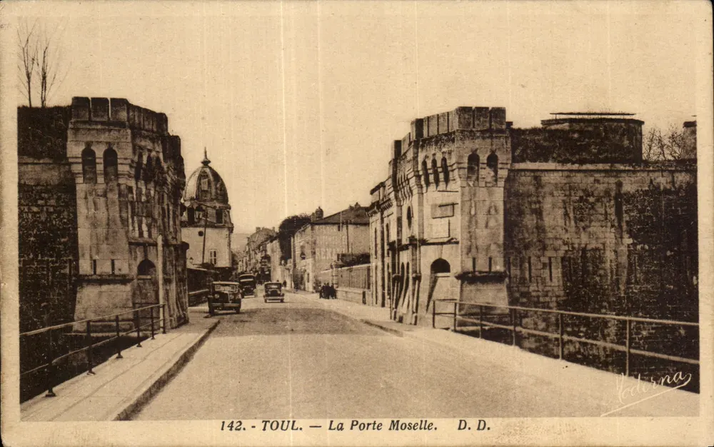 Toul — A Porta Moselle — D.D. — n°142 — editor Yodirna - Frente