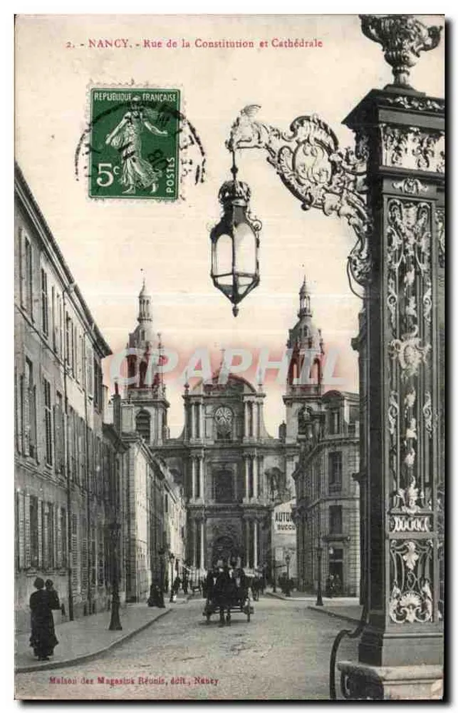NANCY - Rua da Constituição e Catedral — Casa dos Lojas Reunidas, editada por Autor. Bucca - Frente